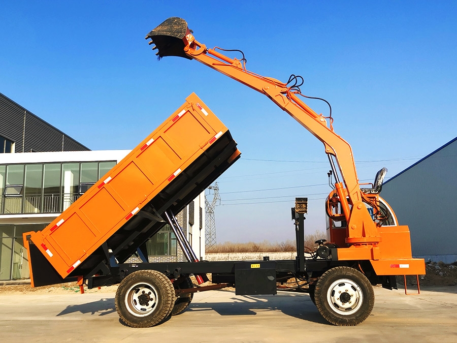 十五噸四驅(qū)隨車挖，發(fā)動機4105增壓前橋2080.后橋1080，變速箱145貨箱可定制